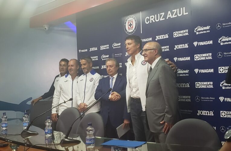 Confirman salida de Ricardo Peláez del Cruz Azul