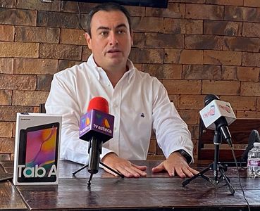 ARMANDO ALCALÁ APOYA LA EDUCACIÓN