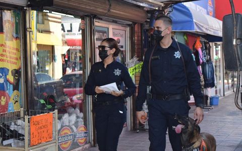 POLICIAS EN EN CENTRO DE HERMOSILLO