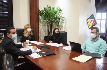 Es importante empezar a dar pasos hacia la eliminación de la brecha tecnológica: Gobernadora Pavlovich