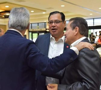 ACUDE ALCALDE DE CAJEME SERGIO PABLO MARISCAL AL CONGRESO DE SONORA.