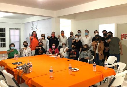 ESCUCHA LALO FLORES AL GREMIO CULTURAL DE CAJEME