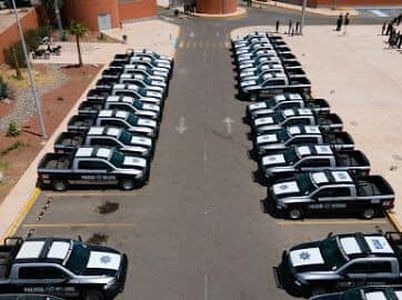 Atestigua Gobernadora Pavlovich entrega de patrullas a la Policía Estatal de Seguridad Pública y municipios