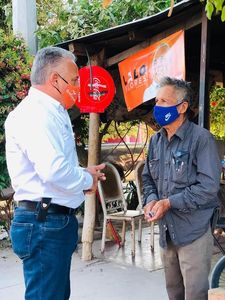 MANTIENE EDUARDO LALO FLORES MORENO ACERCAMIENTO CON HABITANTES DEL DISTRITO 06 DE CAJEME.