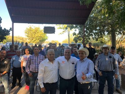 EXPONEN GANADEROS PROBLEMÁTICA A EDUARDO “LALO” FLORES MORENO