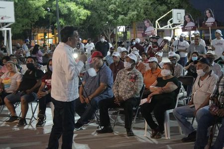 "NOSOTROS NO VAMOS A LLEGAR A APRENDER": JAVIER LAMARQUE