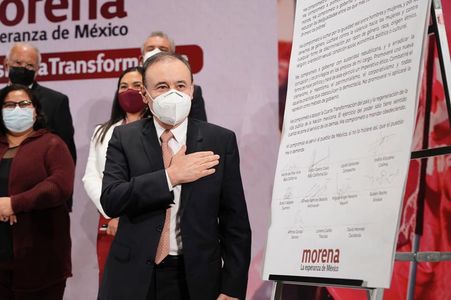 Alfonso Durazo participa en encuentro con gobernadores electos de Morena.