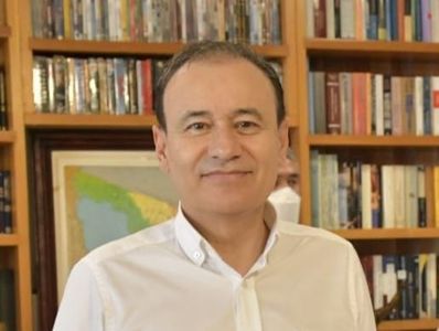 Alfonso Durazo respalda propuesta de regularización de autos “chocolates” de AMLO