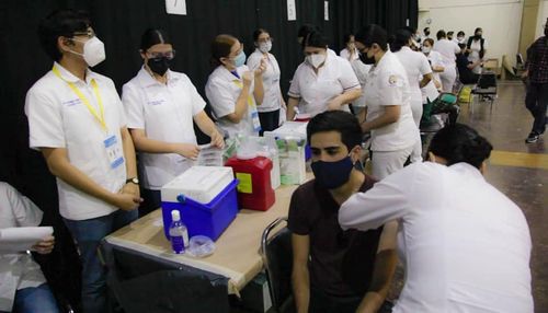 Reconoce Gobernadora respuesta de jóvenes a la vacunación COVID-19 y pide seguir con protocolos de cuidado