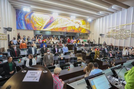 En Sonora reforman Código de Familia para establecer matrimonio igualitario