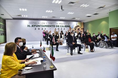 INSTALAN Y RINDE PROTESTA EL AYUNTAMIENTO MUNICIPAL DE CAJEME 2021-2024