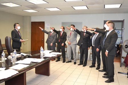 TOMAN PROTESTA A DIRECTORES DE OOMAPAS DE CAJEME