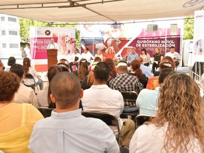 Presenta gobernador Alfonso Durazo programa Integral de Salud Animal