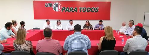CONVOCA A TRABAJAR CON APERTURA Y UNIDAD, DELEGADO RAMIRO HERNÁNDEZ