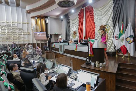 Incluyen a servicios de salud y educación dentro del derecho humano a la conectividad