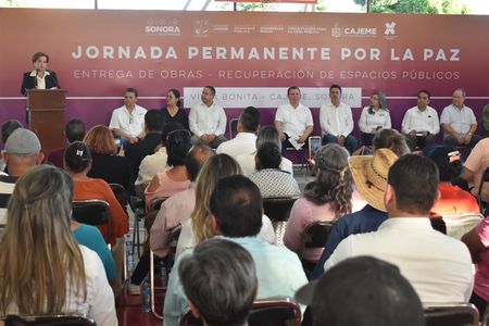 Beneficia Gobierno de Sonora a familias de la colonia Villa Bonita en Cajeme con entrega de cancha deportiva y rehabilitación de tres parques