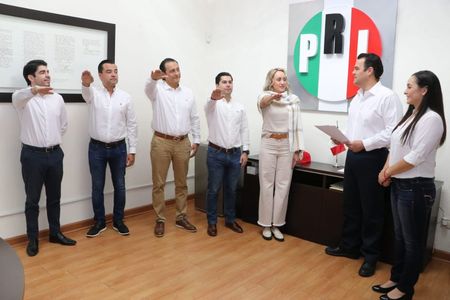 REALIZA ROGELIO DÍAZ BROWN PRIMEROS NOMBRAMIENTOS EN CARGOS DEL PRI SONORA