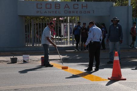COLOCA TRÁNSITO MUNICIPAL LÍNEAS PEATONALES EN ZONA ESCOLAR