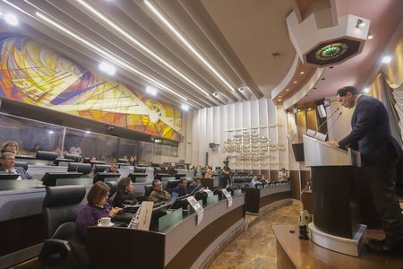 Acuerda Pleno del Congreso habilitar lugares distintos para sesionar