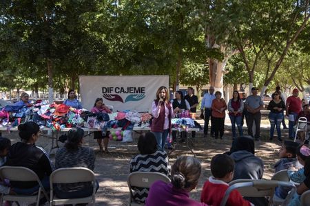 DIF CAJEME ENCABEZA JORNADA DE ATENCIÓN EN CAMPO 5