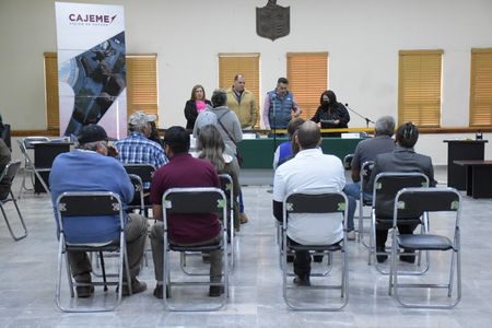 ESCUCHA ALCALDE LAMARQUE CANO LAS SOLICITUDES CIUDADANAS