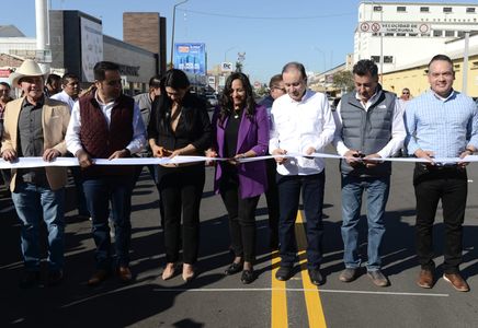 Entrega gobernador Alfonso Durazo rehabilitación de 14 calles en Ciudad Obregón