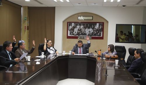 Aprueba Comisión iniciativa ciudadana Ley 3 de 3
