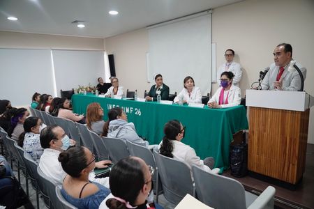 IMSS fomenta la lactancia materna por ser la primera vacuna que reciben los recién nacidos