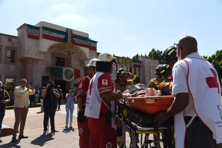 CON SIMULACRO DE SISMO CONMEMORAN ANIVERSARIO 37 DEL SISTEMA NACIONAL DE PROTECCIÓN CIVIL