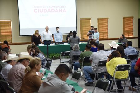 Da solución alcalde Lamarque Cano a solicitudes ciudadanas