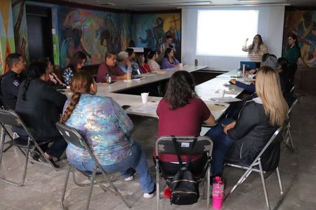 Imparte ICM taller primeros auxilios psicológicos en la atención a la violencia de género