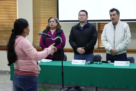 Atiende alcalde peticiones de cajemenses mediante el programa de atención y participación ciudadana