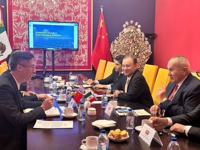 Gobernador Alfonso Durazo sostiene reuniones de trabajo en China