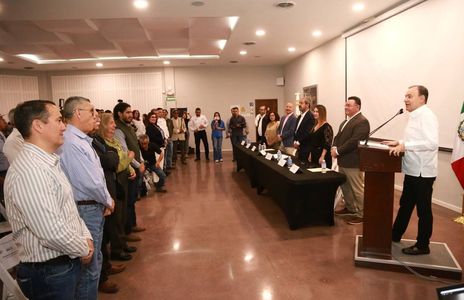 Asiste gobernador Durazo a inauguración de foro de Energía Nuclear y Uranio