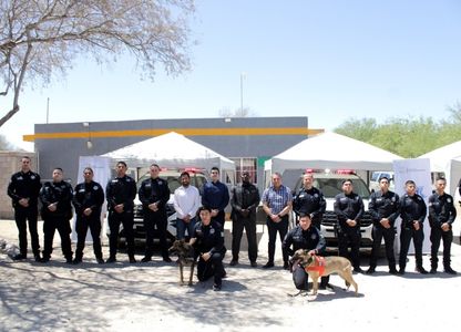 Dona Gobierno de Estados Unidos equipamiento a Unidad K9 de Policía Estatal