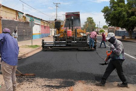 SUPERVISA LAMARQUE CANO OBRAS PARA EL RESCATE DE VIALIDADES EN CAJEME