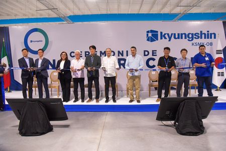 PARTICIPAN ALCALDE Y GOBERNADOR EN INAUGURACIÓN DE LA EMPRESA KYUNGSHIN CORP