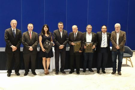 Javier Lamarque preside la ceremonia de los “Galardones de hidráulica 2024”