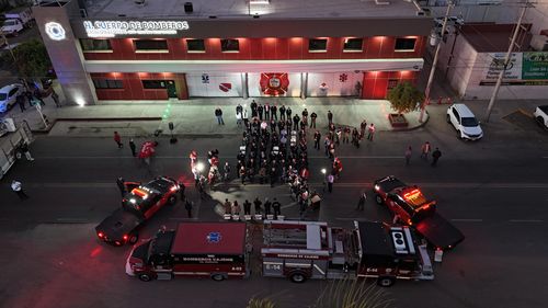 ENTREGA ALCALDE JAVIER LAMARQUE OBRA DE REMODELACIÓN DE EDIFICIO Y UNIDADES AL DEPARTAMENTO DE BOMBEROS DE CIUDAD OBREGÓN