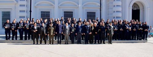 Gobernador Durazo crea Policía Estatal mejor capacitada; reconoce a elementos por 30 años de servicio