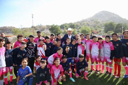 Rescata Gobernador Durazo unidades deportivas en beneficio de niños, jóvenes y adultos atletas