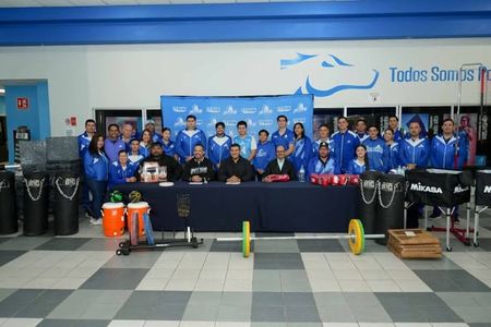 Benefician a atletas del ITSON con material y equipo deportivo