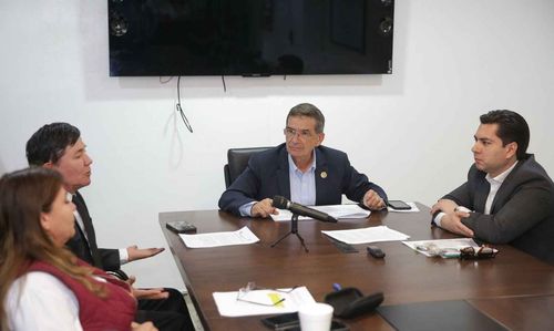 Aprueban iniciativa para profesionalizar la administración municipal