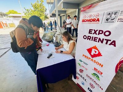 Acerca Gobierno de Sonora oferta educativa de preparatoria a alumnado que egresará de secundaria: Froylán Gámez