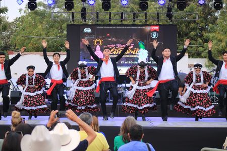 Disfrutan cientos de familias del arranque de semana santa 2025 en Cócorit