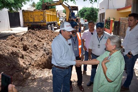 El presidente de Cajeme Javier Lamarque supervisa obras de OOMAPASC