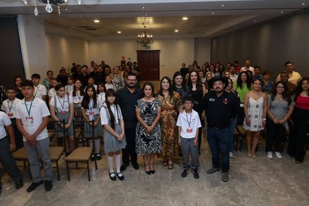 Reconoce Gobierno de Sonora a participantes del Concurso Estatal Spelling Bee 2025: SEC
