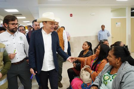 Gobernador Durazo cumple a sonorenses con seis nuevos hospitales de primer nivel
