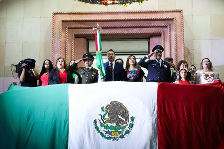 Encabeza presidente municipal Javier Lamarque ceremonia 215 del grito de independencia