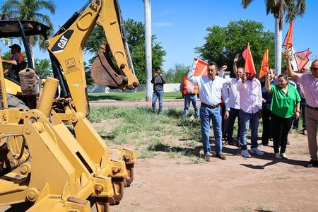 Pone en marcha Javier Lamarque obra de pavimentación, recarpeteo y alumbrado público en San Juan Capistrano